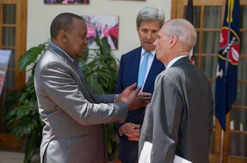 President Uhuru Kenyatta with US Secretary of State John Kerry and US Ambassador to Kenya Robert Godec.